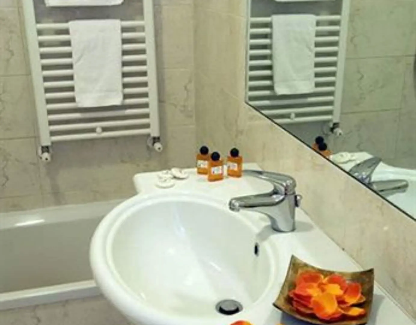 Hotel Cinque Giornate Milano 3*,
